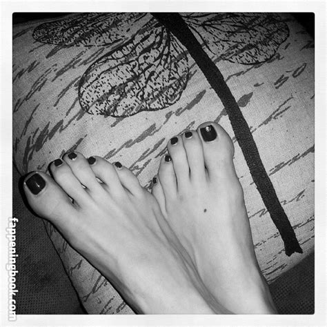 Clare Kramer Nude OnlyFans Leaks Fappening FappeningBook