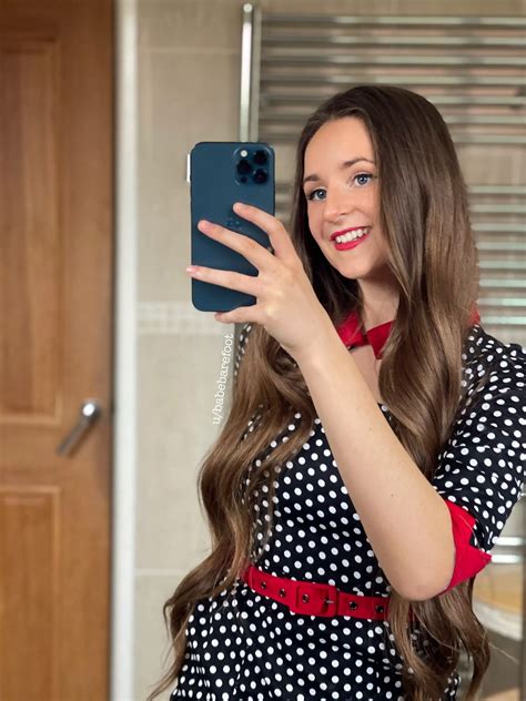 Cheeky Selfie Nudes GirlsWithiPhones NUDE PICS ORG