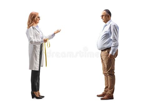 Photo D un Nutritionniste Féminin Parlant à Un Homme Mature Photo stock Image du soin