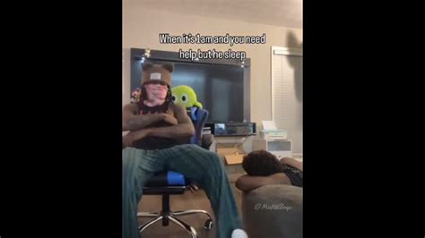 When You Get Horny At Am And Need Your Homies Help Pornhub Gay