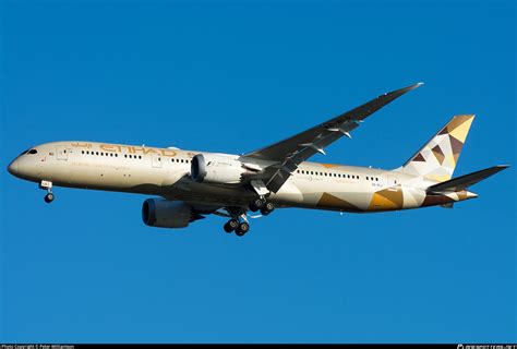 A Blg Etihad Airways Boeing Dreamliner Photo By Peter Williamson