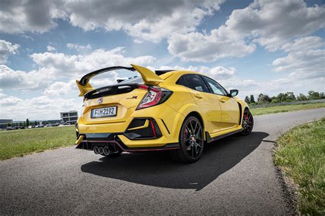 Manual Hot Hatchback Showdown Honda Civic Type R Drag Races Hyundai