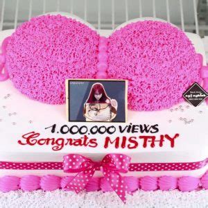 Bánh kem ngộ nghĩnh tạo hình cặp ngực mặc bikini đỏ sexy độc đáo Bánh Kem Ngộ Nghĩnh