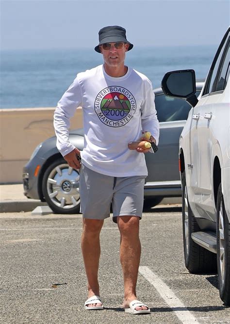 Frankie Bridge Wows As She Embraces Natural Curves On La Bikini Break With Wayne Ok Magazine