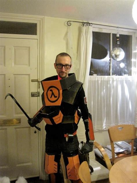 Video Game Themed Costumes Ala Kotaku 2012 - Neatorama