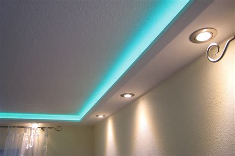 LED Stuckleiste für indirekte Beleuchtung Wand und Decke WDML 170B ST