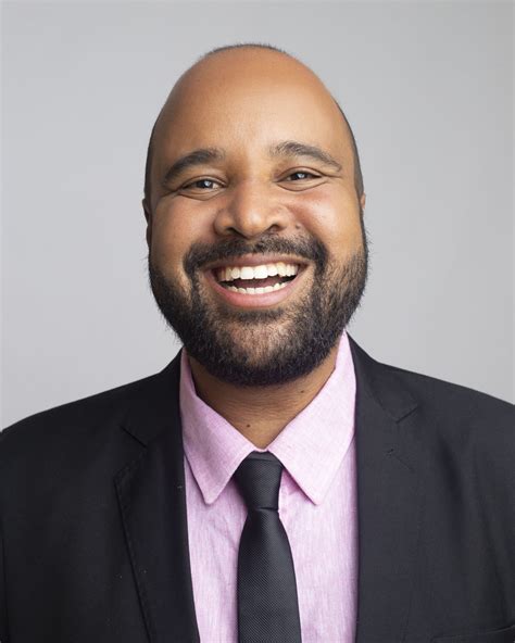 Novas Diretrizes em Tempos de Paz emociona FITA em Angra e estreia em