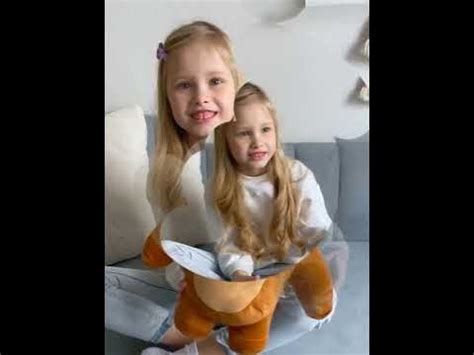 Медведь с маленькой головой - Игрушка-подушка обнимашка - YouTube