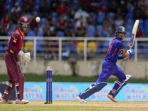 Shreyas Iyer Become Joint Second Fastest Indian To Score 1000 Odi Runs