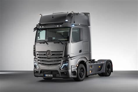 Mercedes-Benz Actros Edition 2 is more luxurious than your SUV - Truck