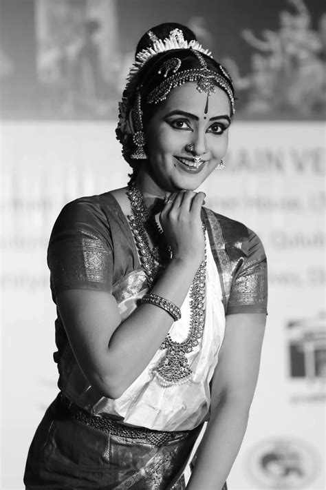 costume of kuchipudi 7