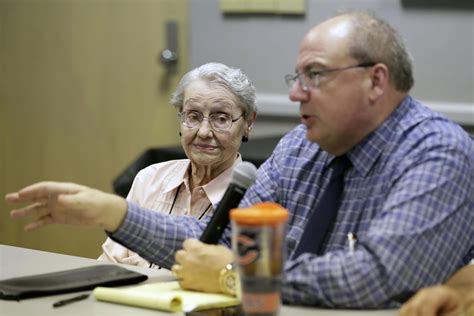 Youngstown Vindicator Records: Accessing Local Death Notices 1