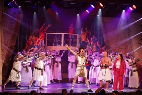 NUMBER 9 Reviewing The Arts UK Wide AMATEUR THEATRE REVIEW Joseph And The