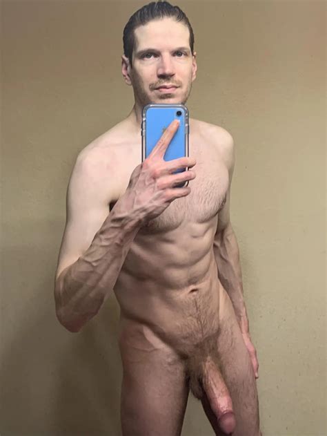 Happy Nude Year Scrolller