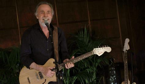 Jackson Browne Net Worth in 2023 - Wiki, Age, Weight and Height