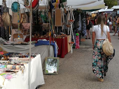 El Hippy Market De Es Canar Reabre Ma Ana Tras La Mediaci N De Do A