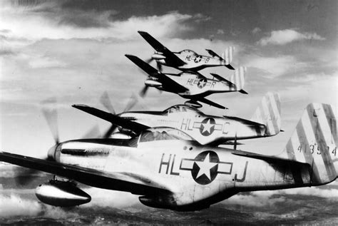 P-51 Mustangs 31 Fighter Group 5 | World War Photos