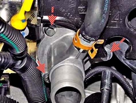 Рено дастер где находится датчик температуры охлаждающей жидкости - 87 фото