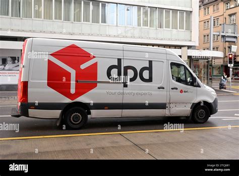 Delivery Van Dpd Parcel Service Stock Photo Alamy