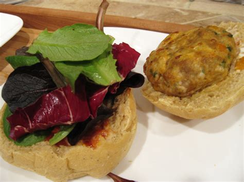 Mari Not So Bland Cheddar And Pepper Turkey Burgers