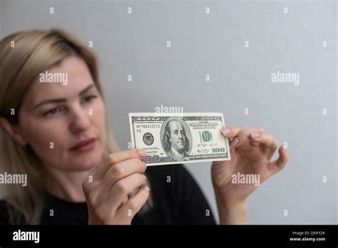 100 dollar bill watermark hi-res stock photography and images - Alamy