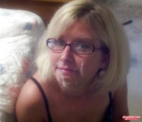 Pics Of Mature Amateur Milfs Homemade Moms Aunts Flashing Shesfreaky