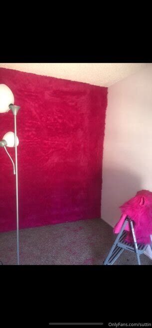 Suttin Suttin 00223 Porn Pic