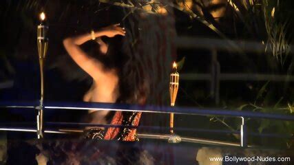 Beautiful And Arousing Indian Woman Naked And Nude And Hot