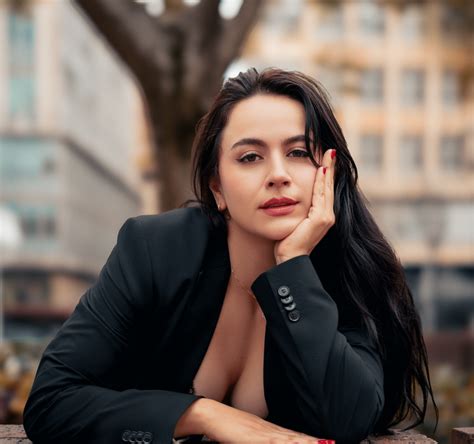 CoralineKam1 Nude On Cam Live Sex Chat On Fapchat