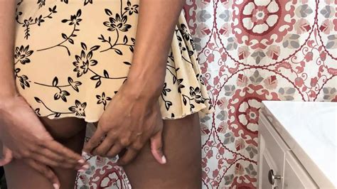 El pequeño culo de una milf de ébano casera xHamster