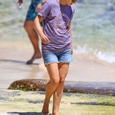 Natalie Portman Nude Fappening Sexy Photos Uncensored Page 2 FappeningBook