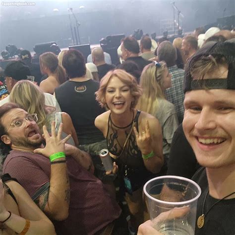 Kallmekris Nude Onlyfans Leaks Fappening Page Fappeningbook