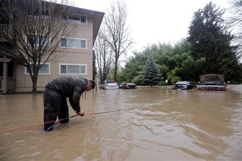 Rains cause flooding, evacuations in western Washington - 660 NEWS