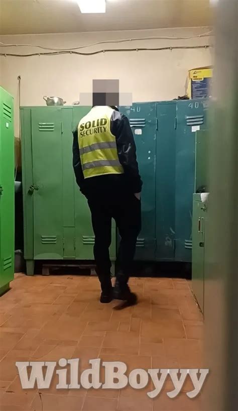 Security Guard Nude Pics XHamster