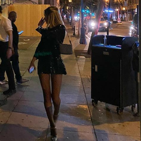 ℒ𝒾𝓁𝒶𝓈 on Twitter hot girl in the city