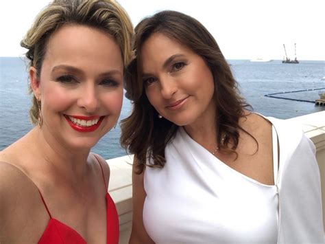 Mariska Hargitay Mariska Hargitay Beautiful Actresses Diane Neal