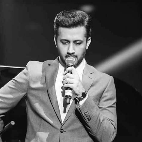 Pin By Bhumi Sharma On My Favourite Singer AtiF Aslam Photo Poses For