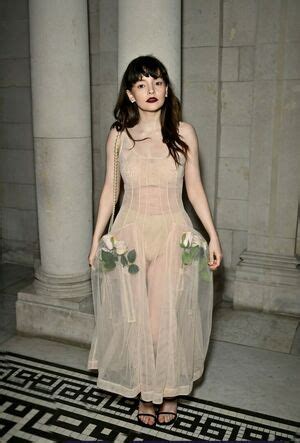 Lauren Mayberry Leaked Nude Photos And Videos