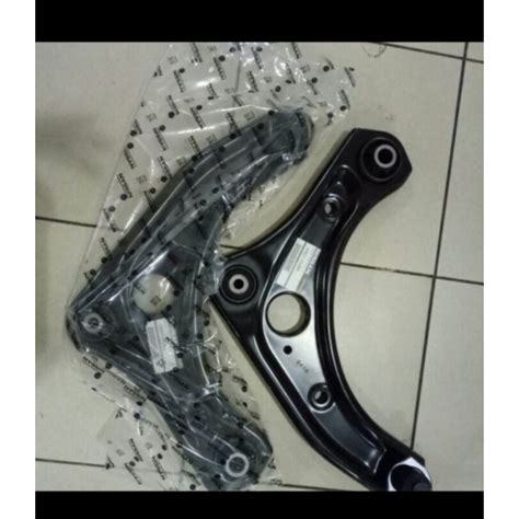 Jual Sayap Bawah Mobil Lower Arm Kapak Sayap Bawah Nissan March Datsun