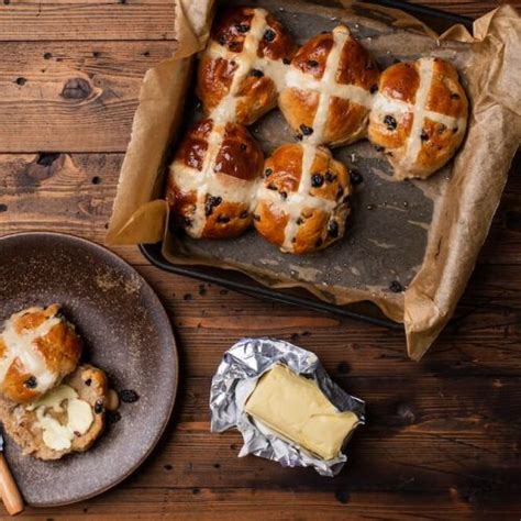Skinnymixer S Hot Cross Buns Thermomix Recipe Gluten Free Skinnymixers