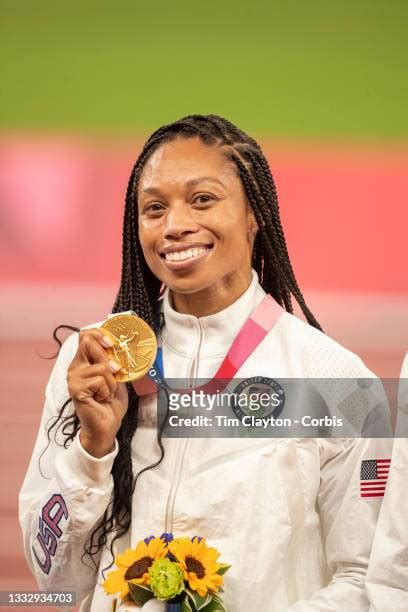 795 Us Olympic Gold Medalist Allyson Felix Photos & High Res Pictures ...