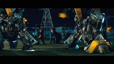 Трансформеры (2007) Автобот Бамблби против Десептикона Баррикейда / Коп ...