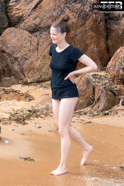 Holliday Grainger Sexy Seen Flaunting Her Hot Figure At Beach Devon AZNude