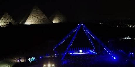 Vídeo del concierto de Red Hot Chili Peppers en las pirámides de Egipto Paperblog