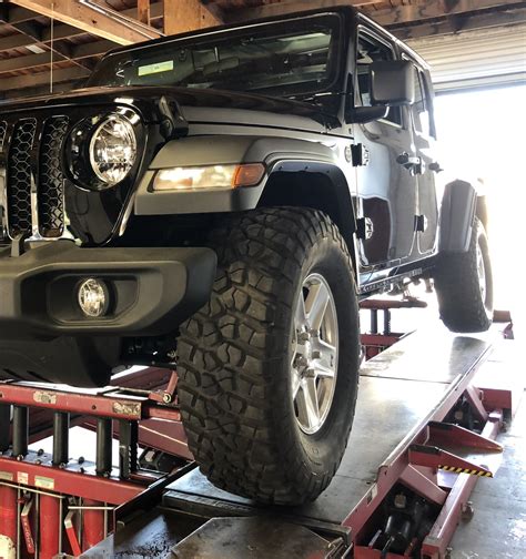 Sport S W Max Towing Fenders Jeep Gladiator Jt News Forum
