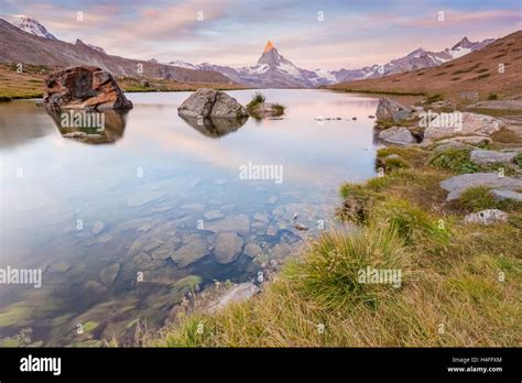 Stellisee switzerland hi-res stock photography and images - Alamy