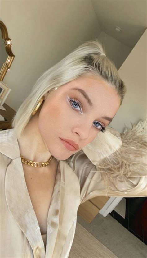 Pin By JCT On Barbara Palvin Blonde Barbara Palvin Blonde Fashion