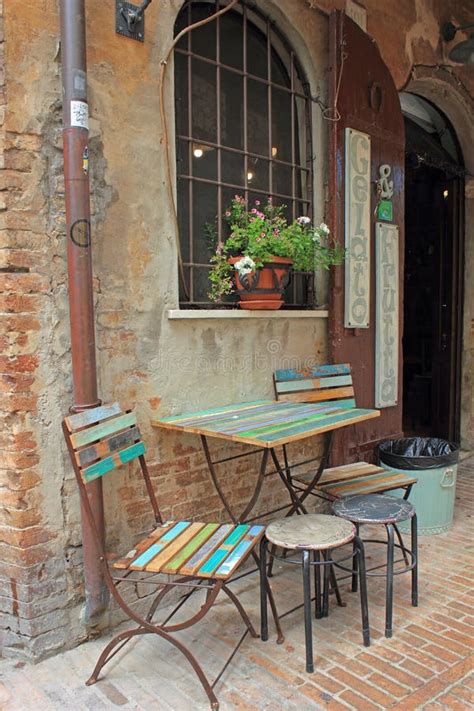 Sidewalk Cafe Urbino Italy Editorial Stock Photo Image Of Vintage
