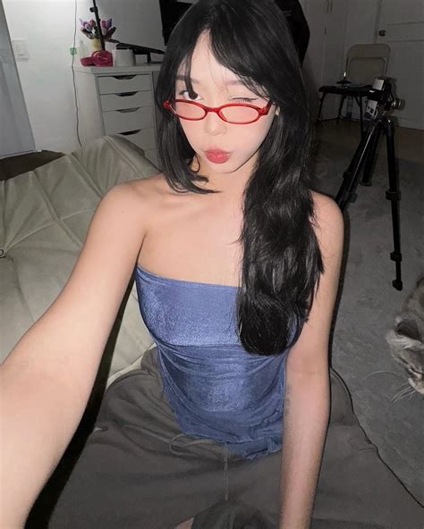 Amara Ui | sick but heres a selfie 👺 | Instagram