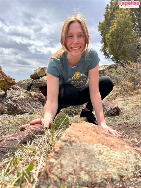 Lil Strawberry Red Nude Leaks OnlyFans Fapellas